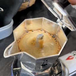 MOKA CAFE กาแฟสดหม้อต้มอิตาลี