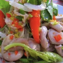 ยำแซ่บซี๊ด ในเมือง by จ่อยคุง ตลาดโต้รุ่งทุ่งศรีเมือง