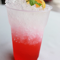 สตอเบอรี่โซดา