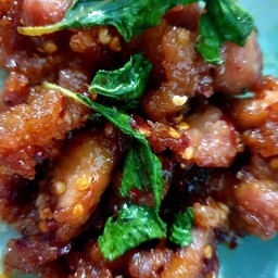 กะเพรา หมู3ชั้น(ทอด) เป็นกับข้าว ฟรีข้าว1ถุง