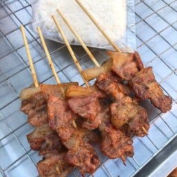 หมูปิ้งสมุนไพรมอนอ