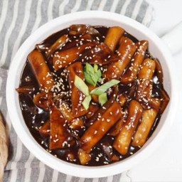 จาจังต๊อกปกกี L 자장 떡볶이 L
