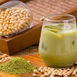 น้ำเต้าหู้ชาเขียว