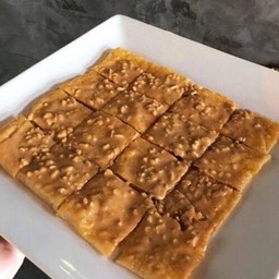 โรตีสี่เหลี่ยม+เนยถั่ว