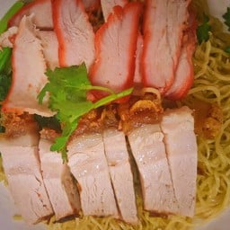 บะหมี่หมูแดง+หมูกรอบ