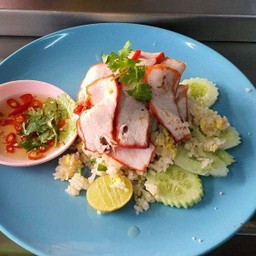 ข้าวผัดคอหมูย่าง
