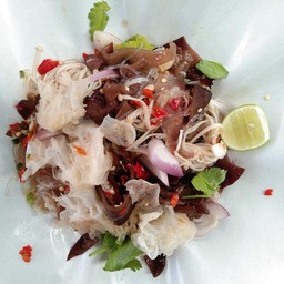 ยำเห็ดรวมมังสวิรัติ