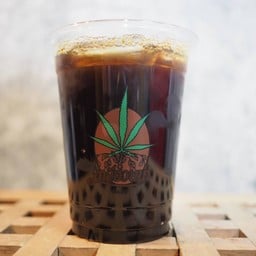 ชากัญ มาลีฮวนนาแอนด์นมเหนียวหมีหัวร้อน ตลาดบางใหญ่
