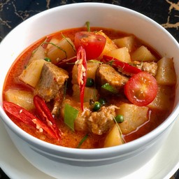 พะแนงมันฝรั่ง