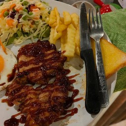 สเต็กหมูบาบีคิว (ไม่รวมไข่ดาว)