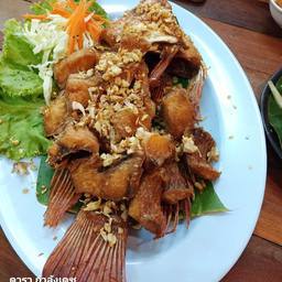 ปลาทับทิม ทอดกระเทียม
