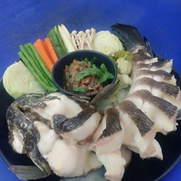 ปลช่อนนึ่งจิ้มแจ่ว