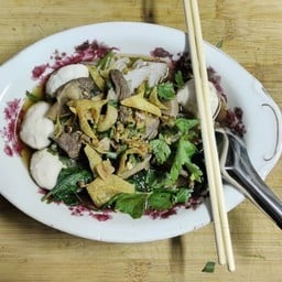 ครัวดำๆแต่อร่อย (เตี๋ยวหมูตุ๋น)