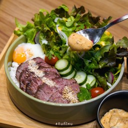 ข้าวหน้าเนื้อจิ้มแจ่ว