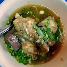 ก๋วยเตี๋ยว