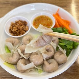 เกี๊ยวปลาลวกจิ้ม (ธรรมดา)