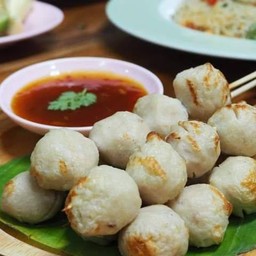 ลูกชิ้นปิ้ง