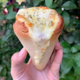 Isara coffee & bakery สาขา1