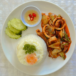 ข้าวกุ้งผัดพริกเผา