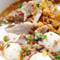 [อร่อยซ่ากับโค้ก] เส้นเล็กต้มยำหมูสับ +  โค้ก ออริจินัล (ขวด) 