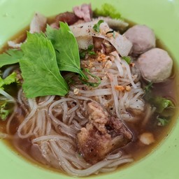 เส้นเล็ก เนื้อ