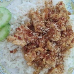 ข้าวไก่กระเทียม