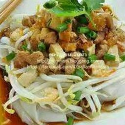 ก๋วยเตี๋ยวหลอดทรงเครื่อง เจ๊เปิล