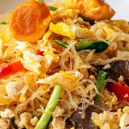 ผัดวุ้นเส้นใส่ไข่