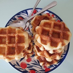 Liege waffle สาขานครปฐม