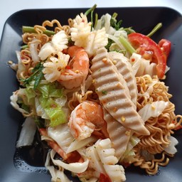 ยำไวไวรวมมิตร