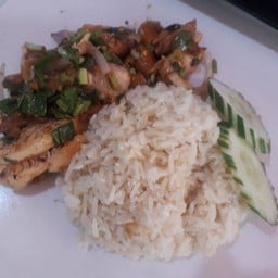 ข้าวมันไก่ย่างแซบ