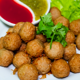 ลูกชิ้นกุ้งทอด LM