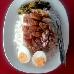 ดิเรกโภชนา ขาหมูโอวันติน