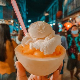 ไอติมใส่แคนตาลูป