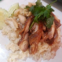 ข้าวมันไก่ต้ม + ข้าวมันไก่ย่าง