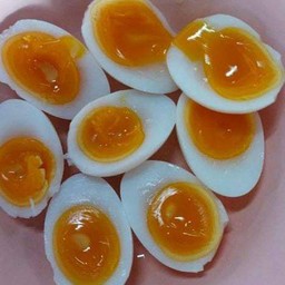 ไข่ยางมะตูม