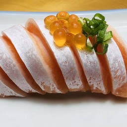 No.242 ข้าวปั้นท้องปลาแซลมอน