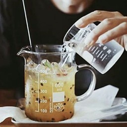 เสาวรส โซดา