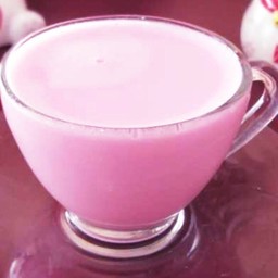 สตรอเบอรี่นมสดร้อน