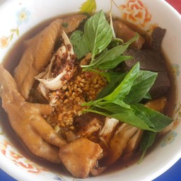 ก๋วยเตี๋ยวไก่มะระByน้องธันวา (ซอยพัฒนาการ69) เลย108shopมาริมกำแพง