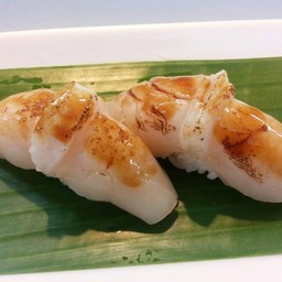 No.30  ข้าวปั้นหน้าหอยเชลล์ย่าง