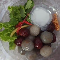 อินเดียร์ขนมจีนน้ำยาปู กับ สาคูไส้ไก่ รวมพร