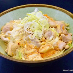 No.254 ข้าวถ้วยไก่ต้มราดไข่ + ซุป