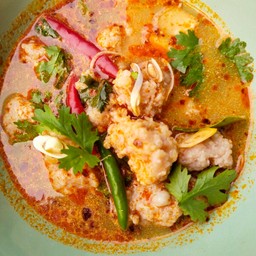 ต้มยำหมูเด้ง