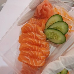 แซลม่อนซาซิมิ Size S 100g