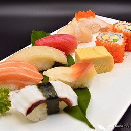 No.216 ข้าวปั้นรวม เชต C + ซุป