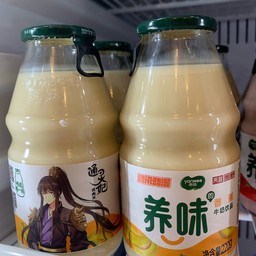 Yanwee กล้วย