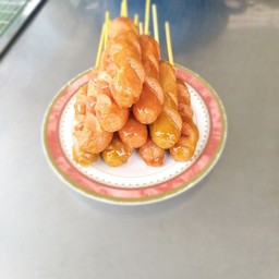 เจ๊เป็ดลูกชิ้นทอด