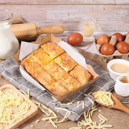 โรตีไข่ ชีส นมข้นหวาน