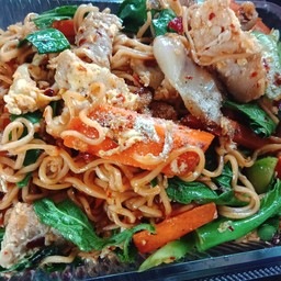 มาม่าผัดขี้เมา